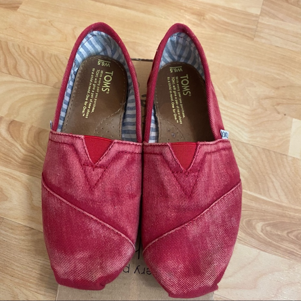 TOMS- Classic Red Stone Wash Twill